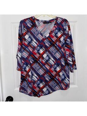 Knit Chic Red and White Graphic Relaxed Blouse with silver accents size L